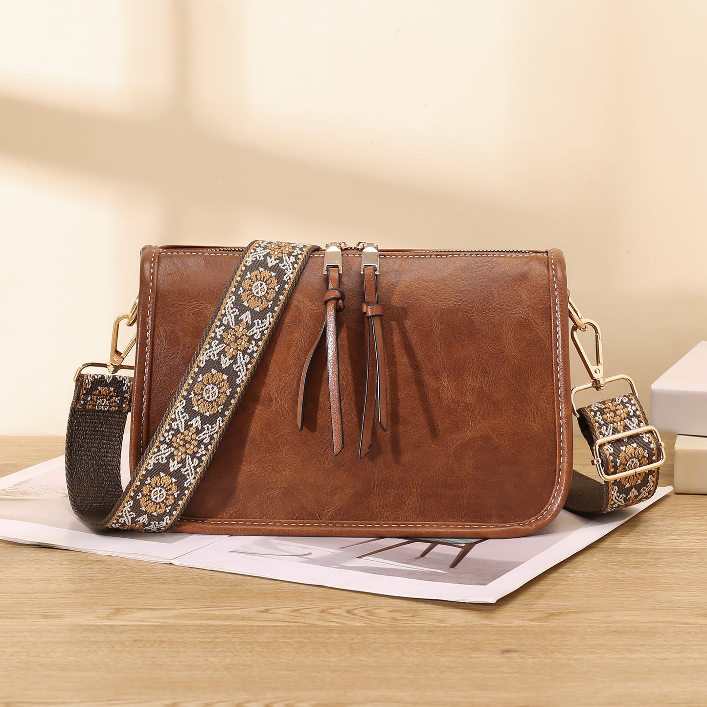 SENDEFN Trendy Leather Crossbody Purse with Tassel Zipper for Women Purses,Small Shoulder Handbags with Wide Strap Detachable