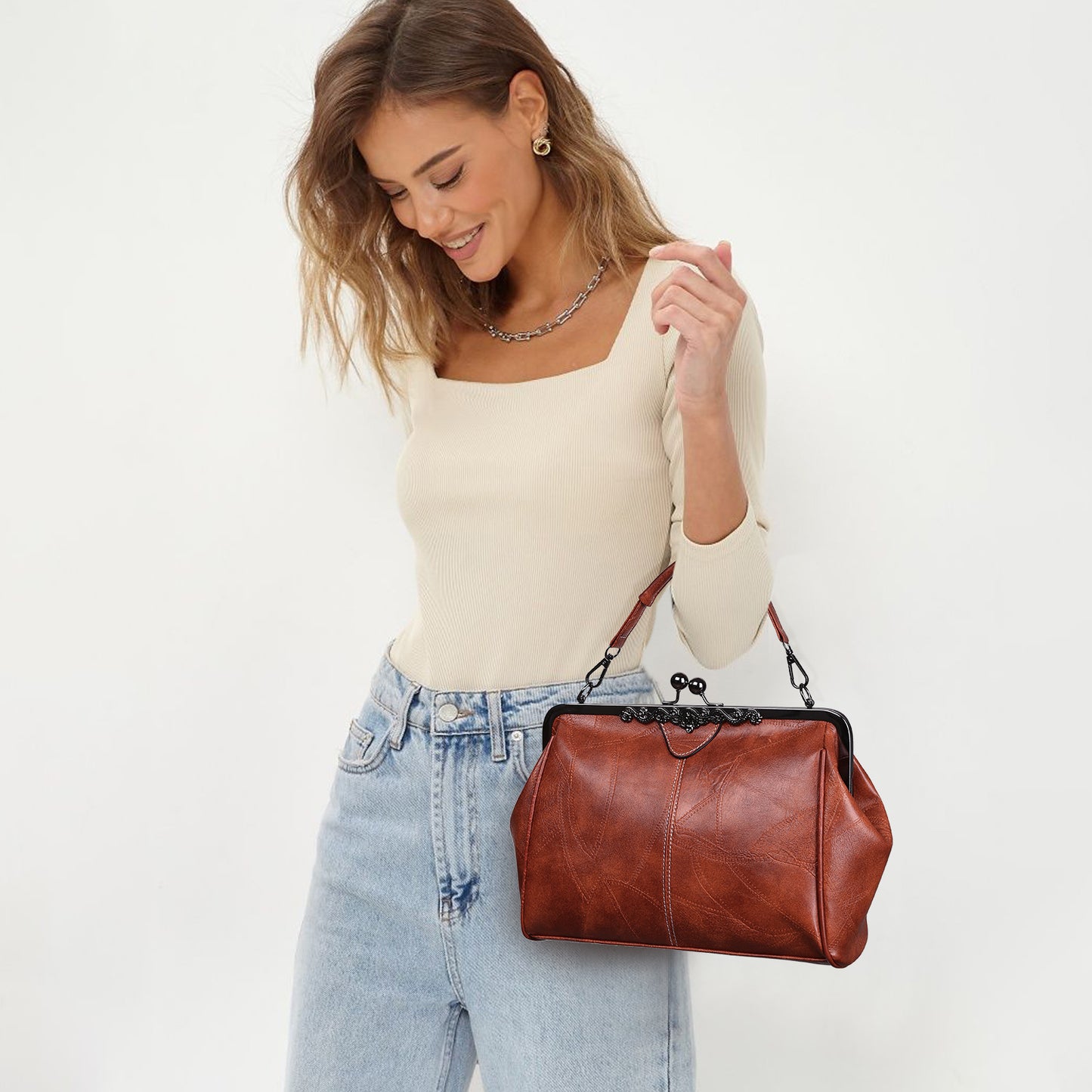 SENDEFN Crossbody bags for women trendy, Fashion Leather Shoulder Clip Bag,Ladies Classic Handbag Light Purse with Adjustable Strap